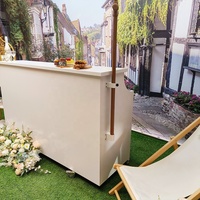 Stand de bar de réception de mariage moderne et élégant personnalisé pour les événements de mariage et de fête