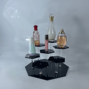 แท่นอะคริลิคสำหรับโชว์สินค้าแบบตั้งโต๊ะ สีดำแบบกำหนดเอง เป็นมิตรกับสิ่งแวดล้อม ล้างทำความสะอาดได้ หนา 5 มม. พร้อมโลโก้แบบกำหนดเอง มีตัวเลือกขนาดต่างๆ สำหรับใส่เครื่องประดับและเครื่องสำอาง - Product Image 1