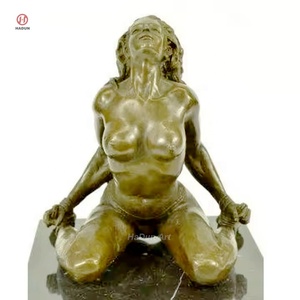 Escultura de Mujer Desnuda de Bronce de Tamaño Real en Venta - Product Image 5