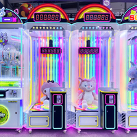 Machine de jeu intelligent 10 secondes avec lecteur de cartes pour la distribution de grands jouets en peluche de luxe dans les zones de jeux pour enfants