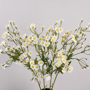 Fleurs artificielles en soie, marguerites à branche unique, haute simulation, pour décoration de mariage, maison et accessoires de photographie - Product Image 3