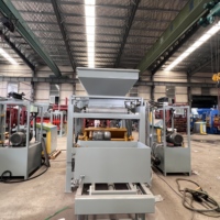Machine de moulage automatique de blocs QT4-15 pour produits en béton