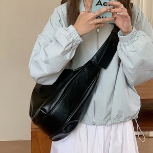 Sac fourre-tout vintage noir en cuir souple grande capacité pour femme, sac à bandoulière et à main pour tenues quotidiennes, 3L avec fermeture éclair - Product Image 4