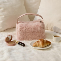Tas Kosmetik Royal Fair Custom Fashion Bahan Fleece Teddy Lembut, Multifungsi, Trendi untuk Perjalanan, Tas Perlengkapan Mandi dan Makeup dengan Pegangan