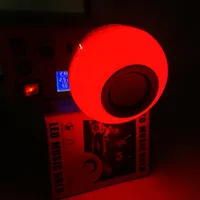 AC100V-265V Mini E27 Coloré Auto Tournant RGB LED Ampoule Stage de Lumière Effet Partie Lampe Disco Cristal Magic Ball Club DJ Lumières