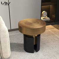 Villa de style design pour le salon table d'appoint ronde dorée hôtel cadre en métal canapé table d'angle meubles