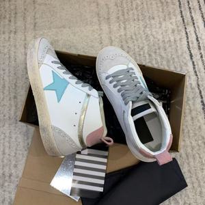 รองเท้ากีฬาคุณภาพสูง - กันลื่น ทนทาน น้ำหนักเบา ป้องกันกลิ่น รุ่นดาวห้าแฉกแบบกำหนดเอง รองเท้าดีไซน์คลาสสิก - Product Image 2