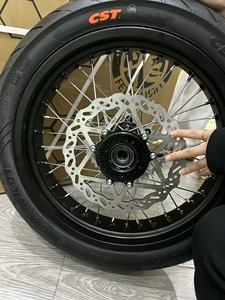 Kit de roues Supermoto Sur-Ron Ultra Bee 17" CNC en aluminium 6061, 100/80-17 F 130/70-17 <span class=keywords><strong>R</strong></span>, tubeless, pour course sur route - Product Image 6