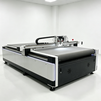 Table de découpe CNC à plat pour vinyle avec aspiration pour PVC et panneaux KT
