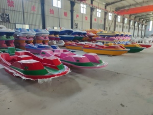 Équipement de jeu de l'eau en plastique petit cygne bateaux à aubes à vendre - Product Image 6