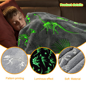 ผ้าห่มเรืองแสงพิมพ์โลโก้ตามสั่งขายส่ง ผ้าฟลีซเนื้อนุ่มสำหรับเตียงเด็กและผู้ใหญ่ ขนาดควีนไซส์ - Product Image 2