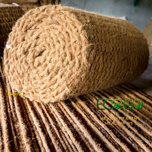 Tapis en fibre de coco tissée sur mesure |   Maille en fibre de coco en gros pour usage extérieur et plage, provenant du Vietnam - Product Image 1