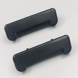 Manija de puerta central Suzuki 82830-85500 de plástico negro de repuesto para SUZUKI CHANGAN - Product Image 1