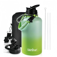 Bouteille d'eau isotherme à double paroi en acier inoxydable de grande capacité 64 oz avec sac de transport en tissu Oxford pour le sport