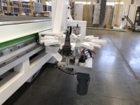 Router CNC de 4 Ejes Rotech, Motor de Husillo de 9 kW y 380 V, Posicionamiento de 0.03 mm, Cambio Automático de Herramienta, Control Syntec, Recorrido de 1300x2500x450 mm