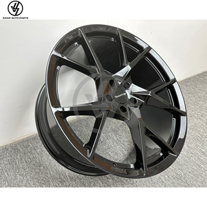 ล้อแม็กซ์อะลูมิเนียมอัลลอยด์ฟอร์จแบบหลายก้านสีดำสำหรับ URUS ขนาด 22-24 นิ้ว พร้อมฝาครอบคาร์บอนไฟเบอร์แบบสั่งทำพิเศษ ความแม่นยำ 1:1 - Product Image 3