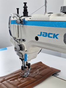 <strong>Second</strong> <strong>Hand</strong> Jack Jack JK-2060G Needle Feed Lockstitch <strong>Sewing</strong> <strong>Machine</strong> Low Price Industrial Single Needle <strong>Leather</strong> <strong>Sewing</strong> <strong>Machine</strong> - Product Image 3
