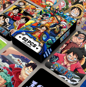 YQ Hot Sale: Carte Pokémon Lomo Personalizzate di Alta Qualità, All'ingrosso, Cartoni Animati Giapponesi, Toploader Personalizzati, Kpop - Product Image 1