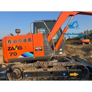 รถขุดตีนตะขาบฮิตาชิ ZX70 มือสองของแท้จากญี่ปุ่น 100% พร้อมเครื่องยนต์อีซูซุ ระบบไฮดรอลิกและเกียร์ปั๊มคาวาซากิ - Product Image 1