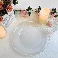 Assiette de présentation ronde personnalisée en plastique transparent et perles dorées, design moderne, durable et écologique, vente en gros