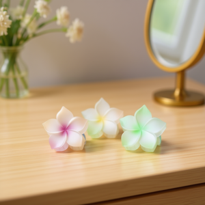 Fermaglio per capelli a forma di fiore a cinque petali satinato da 8 cm - Product Image 3