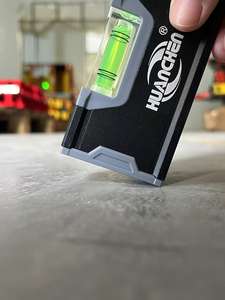 Cadeau promotionnel <span class=keywords><strong>Mini</strong></span> outil de <span class=keywords><strong>niveau</strong></span> <span class=keywords><strong>à</strong></span> <span class=keywords><strong>bulle</strong></span> de haute précision 100mm/115mm/150mm <span class=keywords><strong>niveau</strong></span> <span class=keywords><strong>à</strong></span> <span class=keywords><strong>bulle</strong></span> de poche <span class=keywords><strong>magnétique</strong></span> - Product Image 6