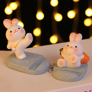 Soporte para Teléfono de Resina con Forma de Conejo Yu Mo, Decoración de Escritorio Pintada a Mano, Decoración para el Hogar con Forma de Animal - Product Image 1