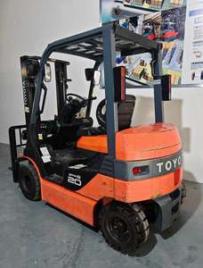 3Ton รถยกดีเซลโตโยต้า4.5Ton <span class=keywords><strong>8</strong></span>ชุดเครื่องยนต์ราคาถูกราคาถูก - Product Image 3