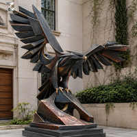 Statue d'aigle en bronze, sculpture artisanale en métal, taille réelle, décoration d'oiseau faite sur mesure pour villa, hall d'hôtel, entrée de jardin