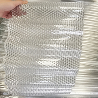 Feuille de polycarbonate gaufré ondulé de 2 à 3.0mm d'épaisseur avec différentes couleurs Tuile de toiture en plastique pour matériaux de construction