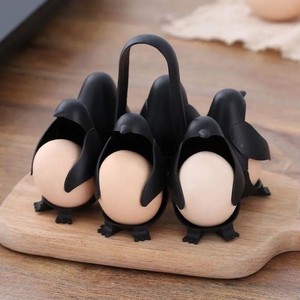 Cuiseur à œufs créatif en forme <span class=keywords><strong>de</strong></span> <span class=keywords><strong>pingouin</strong></span>, résistant à la chaleur, anti-brûlure, 6 trous avec support pour usage domestique en cuisine - Product Image 1