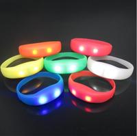 Pulsera/Brazalete Luminoso LED Ajustable de Goma, Activado por Sonido, Promocional