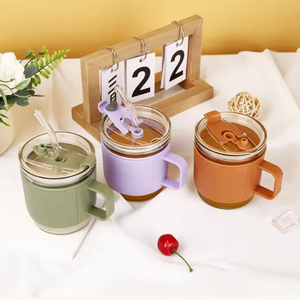 Mug de voyage en verre sans BPA de 12 oz avec manchon en silicone protecteur, résistant à la chaleur, bouteille d'eau réutilisable avec poignée pour la maison et l'extérieur - Product Image 4