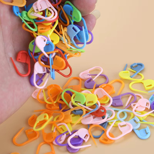 คลิปหนีบเข็มพลาสติกสำหรับถักโครเชต์มาร์กเกอร์งานฝีมือทำจากเหล็กขนาด1มม. 100 - Product Image 6