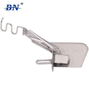 Accesorio de Plegado de Costuras Laterales DAYU 455 con Aguja Simple para Camisas, con Ribete para Máquina de Coser Industrial Overlock - Product Image 2