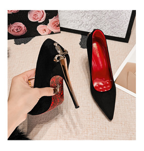 Scarpe da Sposa di Alta Qualità 2026 Nuove in Stile Coreano con Punta Affusolata in Pelle Verniciata Scavata e Tacco a Spillo Sottile da 10 cm in Metallo - Product Image 6