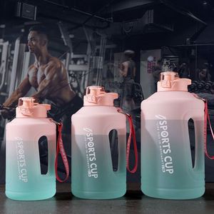 Bouteille d'eau personnalisée en plastique pour le sport, avec logo, 1L, 1,5L, 2,3L, 3,5L - Product Image 6