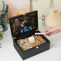 Grandes boîtes à souvenirs en bois avec couvercles à charnières et cadre photo intégré dans le couvercle, boîte de rangement décorative personnalisée