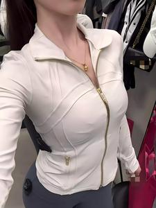 Ropa <span class=keywords><strong>de</strong></span> Yoga <span class=keywords><strong>de</strong></span> Marca Famosa con Etiqueta Dorada para Mujer, Chaqueta Deportiva con Cierre, Cuello Alto, Corte Ajustado y Absorción <span class=keywords><strong>de</strong></span> Sudor - Product Image 5