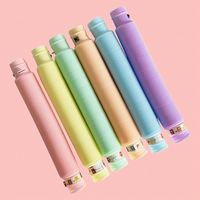 Tubes LED Lumineux, Bâtons Lumineux en Plastique, Colliers et Bracelets Lumineux pour Enfants, Fournitures de Fête Néon, Accessoires de Fête, Jouets Lumineux pour Halloween