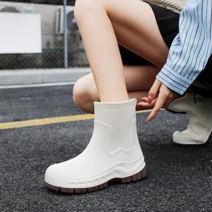 <span class=keywords><strong>Botas</strong></span> de lluvia impermeables de calidad para mujer, <span class=keywords><strong>botas</strong></span> medias gruesas, zapatos de agua para exteriores de estilo dulce, calzado impermeable para días lluviosos - Product Image 1