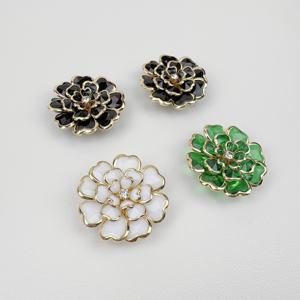 2025新しいトレンド高品質大サイズラインストーン花型シャツボタンカバーマルチカラーノベルティカフリンクスギフトエンゲージメント - Product Image 3