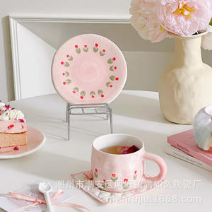 Tasse à café en céramique rose tulipe, moulée à la main, de haute qualité esthétique, pour la maison - Product Image 4