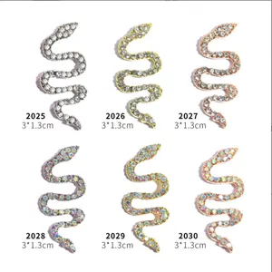 Nieuwe 3D Diamant Legering Snake Nail Art Strass Rose Goud En Zilver Volledige Diamond Nail Metalen Sieraden Charme Voor Nagels