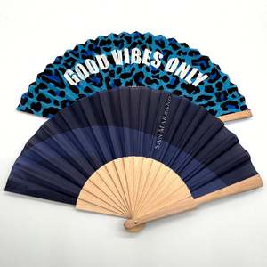 Abanico de Mano Plegable de Madera con Decoración Personalizada a Precio de Fábrica, Abanico de Bambú con Impresión Personalizada para Bodas - Product Image 2