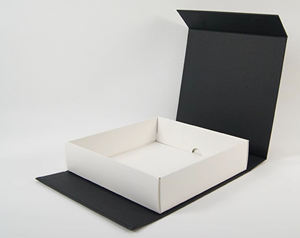 Cajas de Cartón Rígido Magnéticas Universales Listas para Enviar, con Revestimiento de Papel Kraft Corrugado, Protección UV/Impresión a Cuatro Colores/Estampado en Caliente para Promoción - Product Image 5