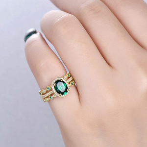 Set di Tre Anelli Geometrici Ovali per Donne, Gioielli Eleganti e di Lusso alla Moda - Product Image 2