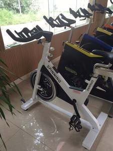 En <span class=keywords><strong>promotion</strong></span> vente chaude nouveau vélo commercial vélo de <span class=keywords><strong>spinning</strong></span> équipement de gymnastique vélo de fitness intérieur - Product Image 4
