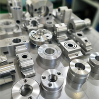 Centre d'usinage CNC vertical professionnel Production personnalisée de pièces complexes en plastique et en acier métallique et ABS