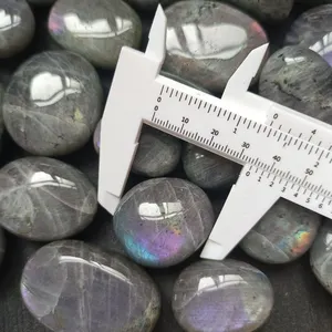 Hot Selling Purple Labradorite Palm Stones Healing Reiki Crystal Stones Labradorite Pocket Stone For Meditation